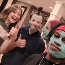 Jaden Saunders (@jadenesaunders)