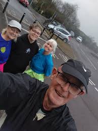 A change of route but still a nice run around the valley tonight. Well done  everyone 🖤🧡