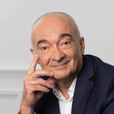 Dominic Schmidt's Investing Profile