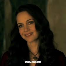 god I miss her sm #oliviacrain #livcrain #oliviacrainedit #carlagugino  #carlaguginoedit #thehauntingofhillhouse #thohhedit #fyp