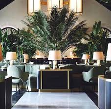 Le Sirenuse Restaurant Miami Custom Designed By Joseph Dirand And Set Within The Historic Heart Of The Hotels Design Romantic Hotel Rooms Luxury Restaurant