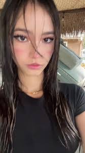 Olivia Tighe's Instagram, Twitter & Facebook