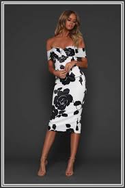 They have a solid pattern that grabs and resolutely holds attention, designed especially to flatter each woman who wears them. Skylar Midi Dress By Elle Zeitoune Black White Floral Print Mimi Dress