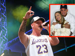 Das paar trennte sich im oktober 2016. Pietro Lombardi Parchen Foto Auf Instagram Diese Schonheit Ist Seine Neue Freundin Region