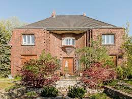 Für ein haus mit 150m² werden in dahlem ca. Denkmalgeschutze Villa In Dahlem Vermietet Eine Seltene Kaufgelegenheit Villa Denkmal Wolle Kaufen
