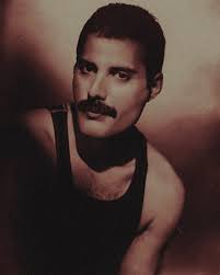 𓆩♡𓆪 𝘛𝘩𝘦 𝘞𝘰𝘳𝘬𝘴 ⚜️In the vibrant and transformative year of 1984,  Queen graced the world with the remarkable gift of 'The Works', an album  that not only solidified their place in music