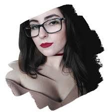 Victoria Leone's Instagram, Twitter & Facebook