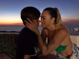 Aracely arámbula jacques is part of the baby boomers generation. El Triste Mensaje De Aracely Arambula A Luis Miguel Ahora Que Sus Hijos Son Adolescentes