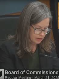 Hamilton County Auditor stepping down due to serious health issues