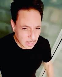 Panamá nos vemos este próximo 4 de Diciembre 2021 en el Teatro Amador,  guitarra en mano, Desnudando el Desorden. , Desliza ▶️ para info de  entradas y horarios ▶️