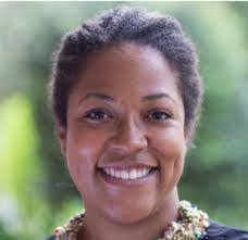 Etta Augustine's Instagram, Twitter & Facebook