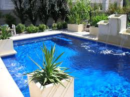 Bermuda Blue Pool With Quartz Colour Paving A Great Look For Your Rainwise Pool Quintal Externos
