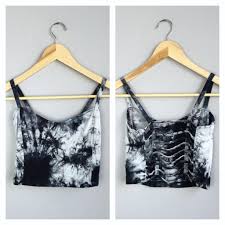 Black And Grey Tie Dye Diy A Tie Dye Dreams Cutout Crop In Black And Grey Tie Dye Outfits Tie Dye Diy Clothes Videos