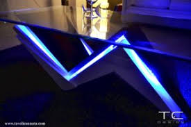 4 pieds propose de nombreux modèles de tables basses sur sa boutique en ligne et dans ses magasins. Table Basse Verre Design Luxe Moderne Tavolini Cannata