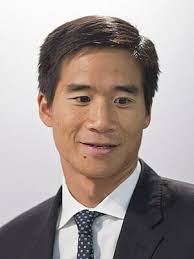 Douglas Woo's Instagram, Twitter & Facebook