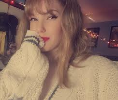 my folklore cardigan came and i'm in love🥹 i've wanted one for so long and  im so happy i finally got one!!