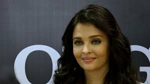 Aishwarya Rai Bachchans car hit by bus in Mumbai, actor safe: reports -  The Hindu