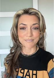 When your first comment seems like it’s from a bot and gets 100 Likes right  away #tiktokquestion