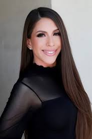 Jackie Haro's Instagram, Twitter & Facebook