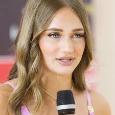 💡 Il Talento in Primo Piano Essere una modella o attrice significa avere  talento, carisma e tanta determinazione. 🌟 ✨ Una Ragazza per il Cinema  cerca proprio questo: ragazze pronte a sfidarsi