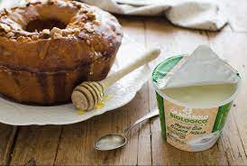 I chicchi del grano saraceno, prima di ogni preparazione, devono essere sciacquati bene sotto l'acqua corrente con l'aiuto di un colino a maglie fitte. Ciambella Al Grano Saraceno Con Yogurt Frutta Secca E Miele