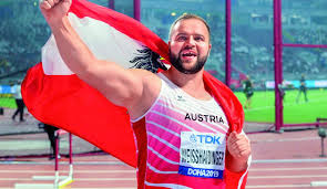 He was european junior discus champion in 2011 and holds the austrian record in men's discus throw. Hier Schreiben Die Athleten Diskuswerfer Lukas Weisshaidinger Gewahrt Einblicke Sportaktiv Com