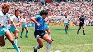 Diego armando maradona en los cuartos de final apilaba ingleses para después coronarse campeón del mundo en méxico 1986. El Gol Del Siglo Se Cumplen 34 Anos Del Historico Gol De Maradona A Los Ingleses Telefe Rosario