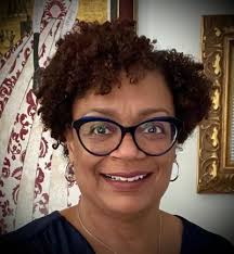 Tracey Rollins's Instagram, Twitter & Facebook