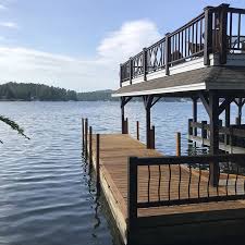 + bis zu 50% rabatt sichern. Lake George Boat House Painting Northeast Painting