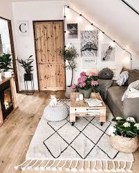 Yes, modern design can also work for maximalists. Brighten Up Your Beige Living Room 10 Ways To Add Color Decoholic