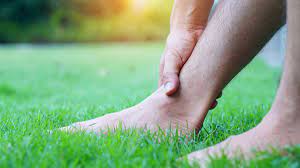 Badan panas atau demam merupakan sebuah proses alami kekebalan tubuh yang sedang seseorang dikatakan demam apabila suhu tubuhnya melebihi batas suhu tubuh normal. Telapak Kaki Dingin Bisa Jadi Gejala 7 Penyakit Ini