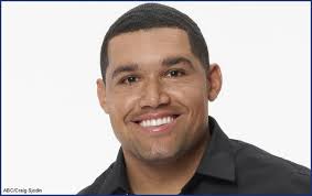 Bachelor in Paradise' bachelorette Eliza Isichei explains her decision  between Justin Glaze and Rodney Mathews