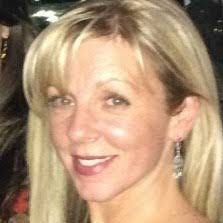 Kendall Holler's Instagram, Twitter & Facebook