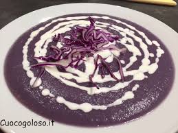 La ricotta fresca, come condimento per la pasta, è strepitosa. Vellutata Di Cavolo Cappuccio Rosso Con Panna Acida