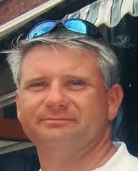 Leslie Fordham's Instagram, Twitter & Facebook