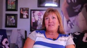 — rob gronkowski (@robgronkowski) may 17, 2014. Gronkowski S Mom Feels Like She Retired Too As Rob Hangs Up His Cleats