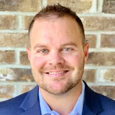 Kyle Blohm's Instagram, Twitter & Facebook