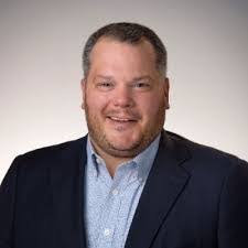 Kari Coates's Instagram, Twitter & Facebook