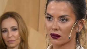 Karina jelinek interpretó un tema de lali espósito, la destrozaron y ella hizo su descargo en twitter. Karina Jelinek Recordo Su Matrimonio Con Leonardo Farina Me Trataba De Tonta Me Decia No Vas A Entender Nada Infobae