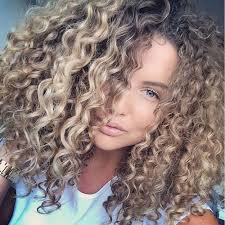 Pretty blonde hair tumblr | pretty long curly blonde hair. Ciara Curly Hairstyles Tumblr Curly Hair Styles Naturally Curly Hair Styles Highlights Curly Hair