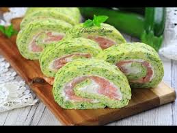 Leggi consigli, ingredienti, tempi e modalità di preparazione delle nostre gustosissime ricette con la ricotta. Video Rotolo Frittata Al Salmone