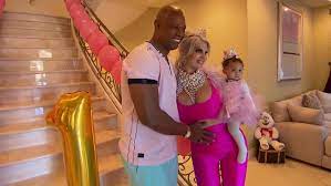 Sophia vegas is the stage name of the german reality television personality and actress sophia wollersheim. Nach Leber Op Sophia Vegas Freut Sich Uber Kuschelmomente Mit Ihrer Tochter