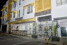 Отель serai cottage transit расположен в районе кампонг гонг бадак. The Serai Cottage Downtown Hotel Kuala Terengganu Price Address Reviews