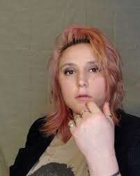 What a year. Left Instagram for a little while but I wanted to come back.  Start fresh, leave the things in 2021 that are no longer serving me and  bringing me comfort