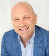 News, Notes, and Nods: Undergraduates · Babson Magazine