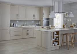 Cooke Lewis Carisbrooke Cashmere Diy At B Q Cashmere Kitchen Contemporary Kitchen Diy Contemporary Kitchen