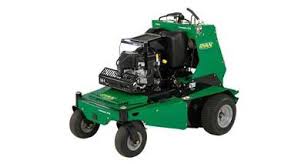 This compact 18 aerator for rent is ideal for smaller property aeration or rentals and features reciprocating cam tines that propel the unit forward and drive cores up to 2.75 deep. Stand On Aerator Rental Arco Lawn Equipment Ballwin Mo 636 394 0044