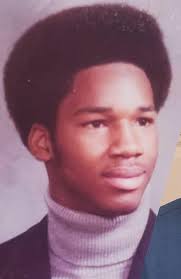 I may be misremembering, but as a kid, I THINK Smith Lake had a water ski  pulley system….