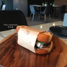 The Burgerholic V Tvittere بريسكت ساندوتش مطعم توماهوك Tomahawk Grill مطعم واقيو في قسم العوائل فقط Wagyu Burger وفيه في مطعم بي ١ لكن ماجربته B1grilledburger Https T Co Ehegyvtgrc