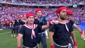 Seguramente por eso besó la medalla de subcampeón. 2014 Uefa Champions League Final Opening Ceremony Estadio Da Luz Lisbon Youtube